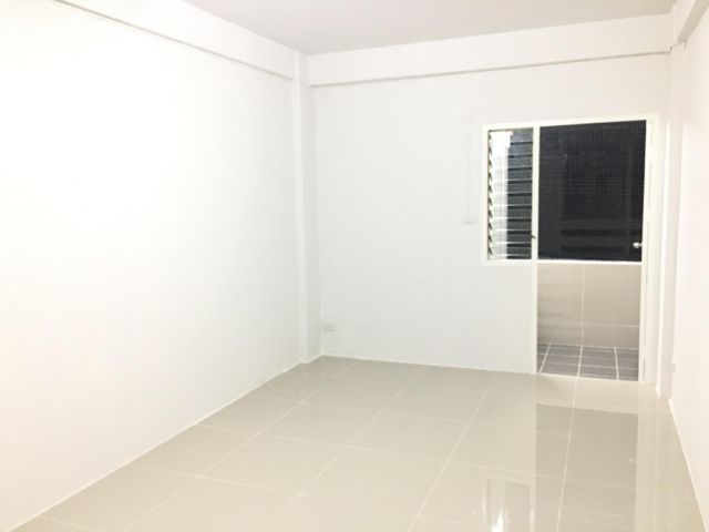 ขายด่วน!!คอนโดบ้านสวนบางเขน ชั้น5 ตึกu1 ใกล้BTSสายหยุด 900 เมตร