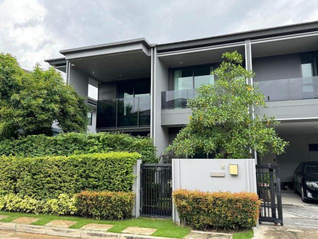 U1467 ให้เช่าบ้านเดี่ยว2ชั้น โครงการเศรษฐสิริ กรุงเทพกรีฑา 2 ถนนศรีนครินทร์ ร่มเกล้า กับนวัตกรรม บ้านปลอดฝุ่น และ Cooliv