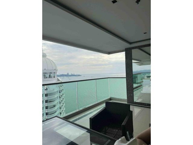 ขายคอนโด Wongamart Tower Condominium (ขายพร้อมผู้เช่า) วิวทะเลจากระเบียง #C1322