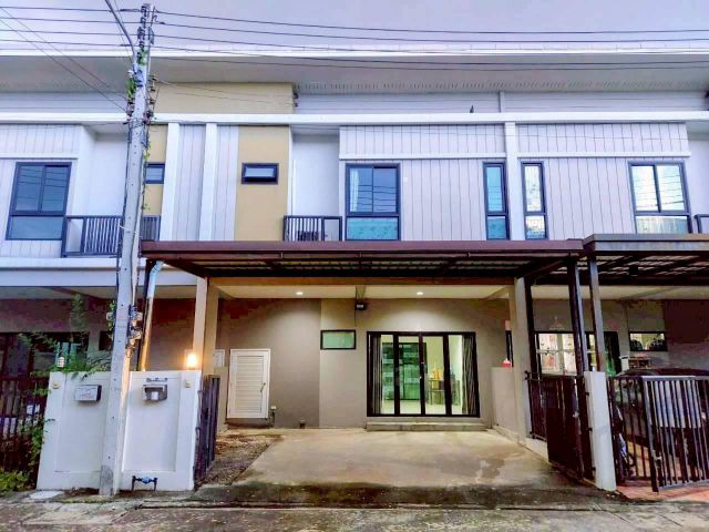 ขายทาวน์โฮม 22 ตร.ว. โมเดิร์น เดอะโมดิช ราชพฤกษ์-กาญจนาภิเษก ถูกมาก (ต่ำกว่าทุน) ต่อเติม แอร์-เฟอร์ฯ ครบพร้อมอยู่