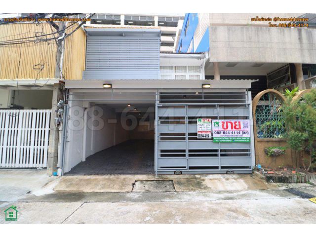 ขายทาวน์เฮ้าส์ซอยนานาเหนือ สุขุมวิท 3 หลัง รพ.บำรุงราษฎร์ รีโนเวทใหม่ ใกล้ BTS นานา