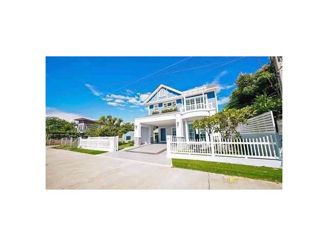 H759- Pool villa for sale/rent (Pets welcome) near Ruamchok intersection, Chiangmai, 4 bedrooms