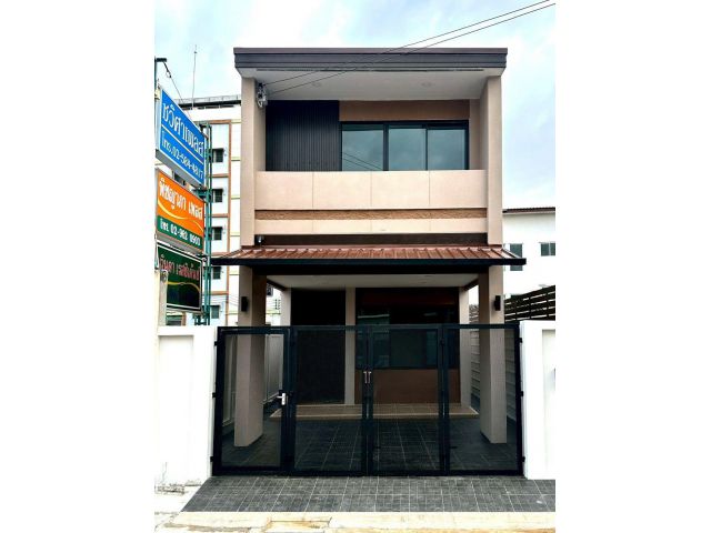 ขายบ้านเดี่ยว 2 ชั้น สร้างใหม่ ทำเลทองแจ้งวัฒนะ-ปากเกร็ด เดินไปห้างได้ ใกล้รถไฟฟ้า