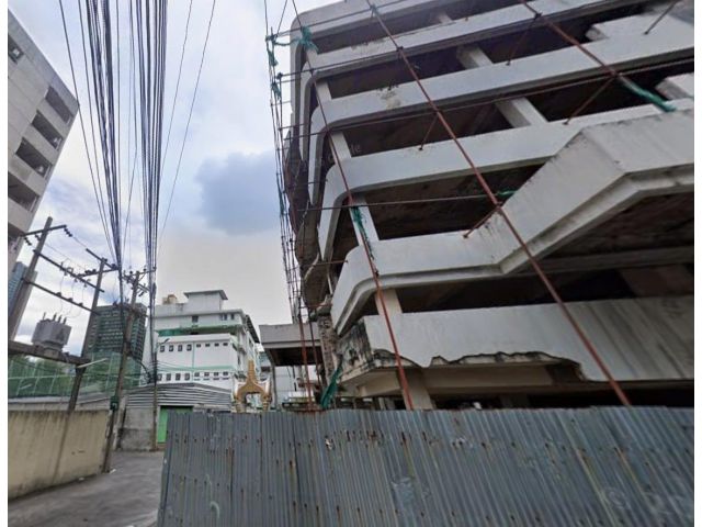 ขายที่ดินพร้อมตึก 6 ชั้น (ขายตามสภาพ) 104 ตร.ว. ซอยทองหล่อ 25 ใกล้ รพ.คามิลเลียน