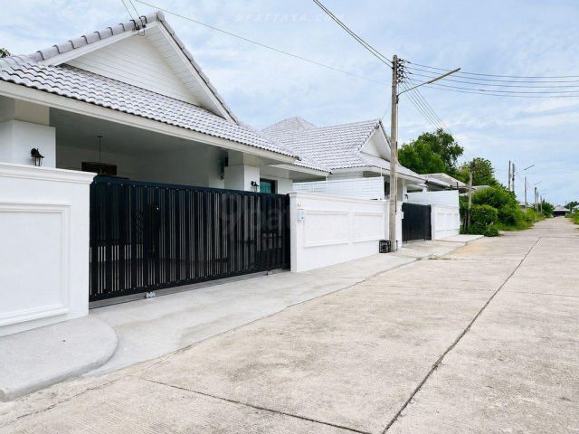 ขาย บ้านเดี่ยวพรีเซลล์ | Pattaya Village เส้น 36 หนองปลาไหล | โปรเดือนกันยายน #9P-17034