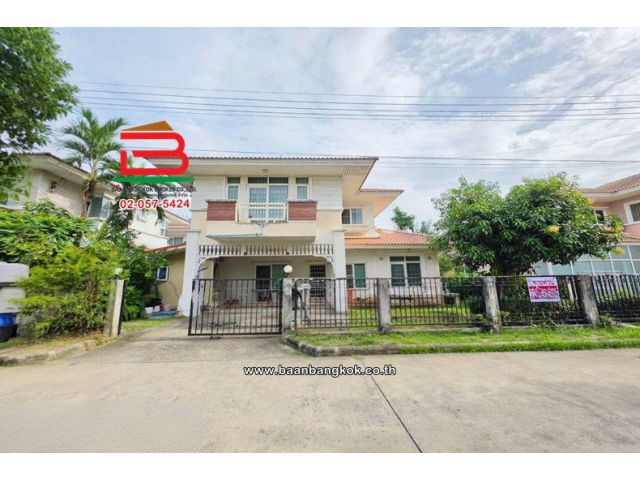 บ้านเดี่ยว 2 ชั้น เนื้อที่ 55.7 ตร.ว. หมู่บ้านบารานี รังสิตคลอง 3 ถนนรังสิต-นครนายก ตำบลคลองสาม อำเภอคลองหลวง ปทุมธานี