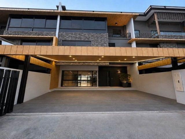 รหัสC7283 ForRent Luxury Townhome ให้เช่าทาวน์โฮม 3ชั้น โครงการThe Landmark เอกมัย-รามอินทรา บ้านพร้อมอยู่