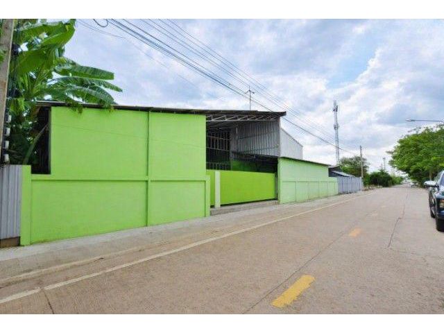 BigCลำลูกกาคลอง5 3.55กม. ตรม.ละ50 บาท โกดังโรงงานขนาด 800 ตร.ม. 2 ห้องน้ำ 4 ออฟฟิศ