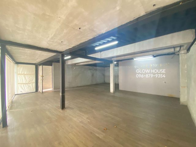 ทองหล่อ | Commercial Space for Rent • Thonglor **ติดถนนใหญ่ | 1 ชั้น | พื้นที่ 100 ตร.ม.