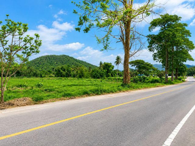 ขายที่ดิน 6 ไร่ 2 งาน 77 ตร.ว. ติดถนนใหญ่ แปลงมุม วิวภูเขา ติดคลองธรรมชาติ ทำเลดี