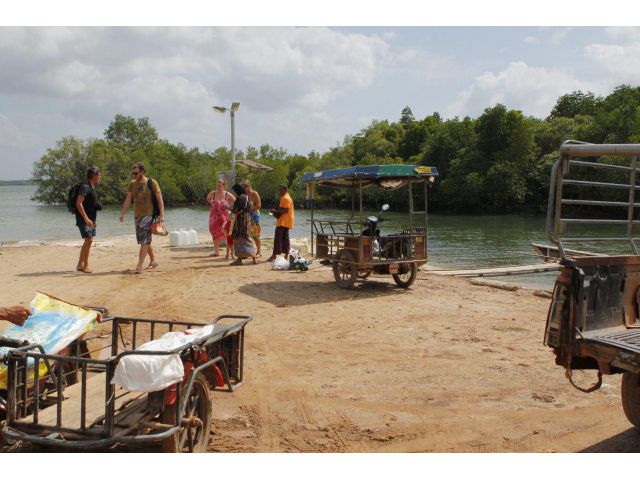 ขายที่ดิน 29 ไร่ เกาะศรีบอยา ติดชายทะเล ติดท่าเรือ ต.เกาะศรีบอยา อ.เหนือคลอง จ.กระบี่