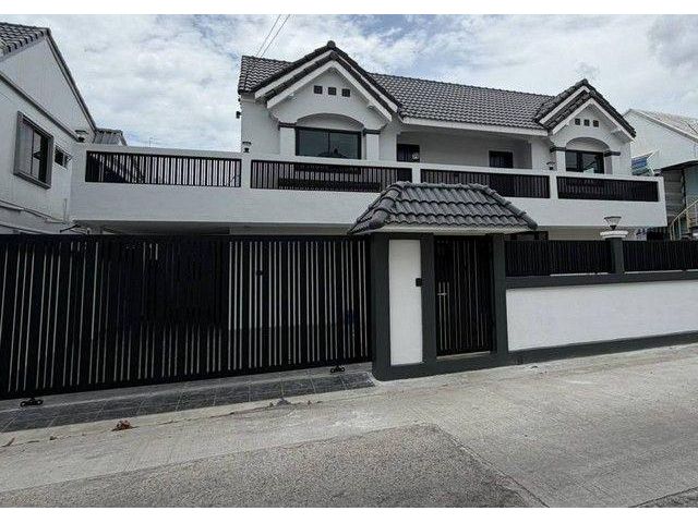 บ้านเดี่ยว ปรับปรุงใหม่ทั้งหลัง 4 ห้องนอน 3 ห้องน้ำ สุขุมวิท 101/1 วชิรธรรมสาธิต 55 ใกล้รถไฟฟ้า