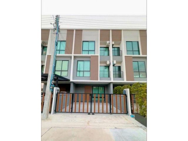 ขายทาวน์โฮม 3 ชั้น 4 ห้องนอน โครงการ Nue connex ดอนเมือง โซนหน้า clubhouse ใกล้รถไฟฟ้า 2 สาย