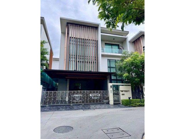 2376 ขาย บ้าน Park Avenue Private กรุงเทพกรีฑา ใกล้กับ The Park Community Mall 35000000 บาท