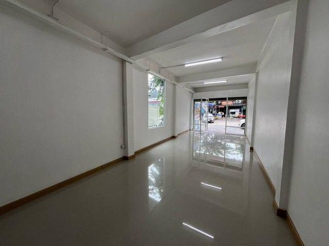 รหัสC7295 อาคารพาณิชย์ 3ชั้น ใกล้ MRT เตาปูน ถนนกรุงเทพ-นนทบุรี บางซื่อ ใกล้แหล่งชุมชน