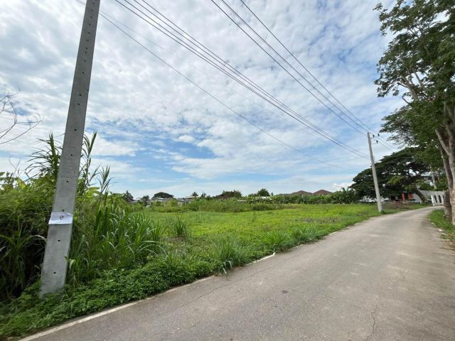 ขายที่ดินตำบลสุเทพวิวดอยสุเทพติดถนนพร้อมโอน