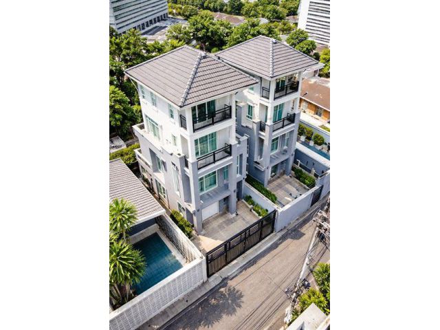 260906nowsae ให้เช่า ทาวน์เฮ้าส์ รร.นานาชาติเอกมัย บ้าน 3.5 ชั้น AirBnB ทองหล่อ BTS เอกมัย 1.27 กม. ทาวน์โฮม 3นอน 3น้ำพร