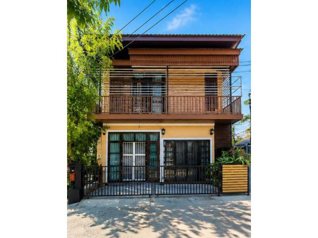 260906sriedes ให้เช่า บ้าน กรุงเทพกรีฑา7 รถไฟฟ้าสายสีเหลือง ศรีกรีฑา 2.1กม. บ้านเดี่ยวหลังมุม 4 นอน ชั้นที่ 1 ใกล้กับ เด