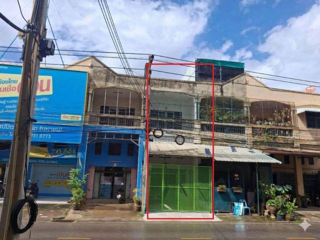 ขายอาคารพาณิชย์ 3 ชั้น ทำเลค้าขาย ติดถนนปลักแรด-หนองหิน ใกล้ตลาด แหล่งชุมชน
