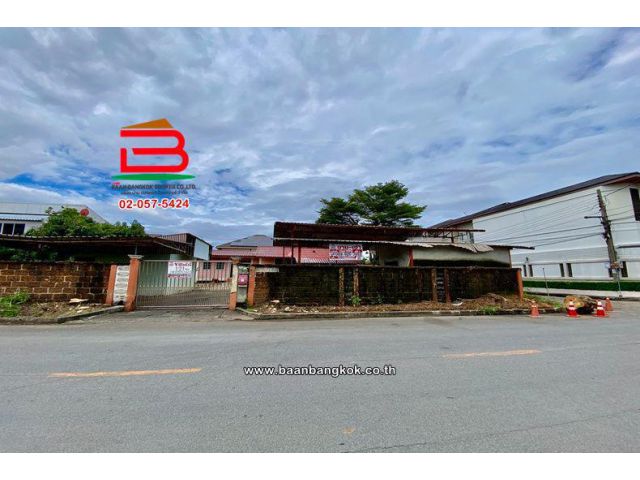 ขาย/เช่า ที่ดินพร้อมบ้าน เนื้อที่ 199 ตร.ว. ซอยเกษตร 9 (แจ้งวัฒนะ 14) ถนนแจ้งวัฒนะ แขวงทุ่งสองห้อง(สีกัน) เขตบางเขน
