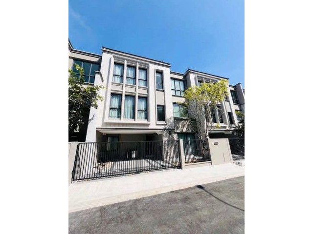 BH4323 ให้เช่า Luxury Townhome 3 ชั้น บ้านกลางเมือง Classe สุขุมวิท 77 ใกล้ BTS อ่อนนุช