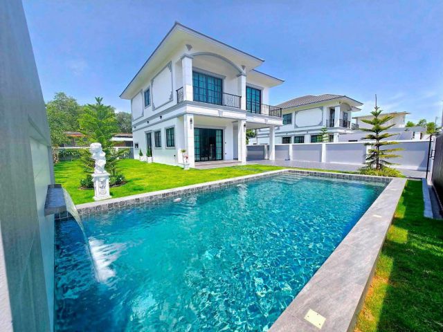ขายบ้านเดี่ยวพูลวิลล่าสร้างใหม่ 2 ชั้น BRAND NEW LUXURY POOL VILLA พัทยา-ห้วยใหญ่ พร้อมสระว่ายน้ำส่วนตัวและเฟอร์นิเจอร์