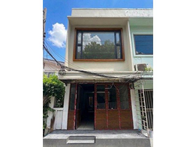 ให้เช่าทาวน์โฮม 2 ชั้น ดีไซน์ Boutique Mid-Century อินทามระ 3 รีโนเวทใหม่ทั้งหลัง ใกล้ BTS สะพานควาย แต่งครบพร้อมใช้งาน