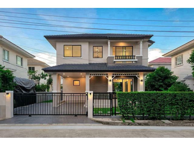 หมู่บ้านมัณฑนาปิ่นเกล้า-พระราม5 บ้านเดี่ยว 2 ชั้น ตกแต่งใหม่พร้อมอยู่ โครงการทำเลทองติดถนนใหญ่ นครอินทร์-พระราม 5