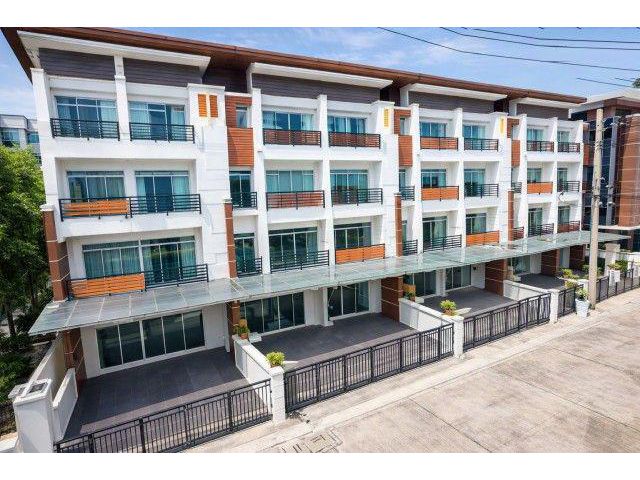 260910torakvlwn ให้เช่า ทาวน์เฮ้าส์ พาราไดซ์ พาร์ค 400 ม. ศรีนครินทร์ 42-48 ทาวน์โฮม 4 ชั้น 6น้ำ 5นอน จอดรถได้ 4คัน 28 ต