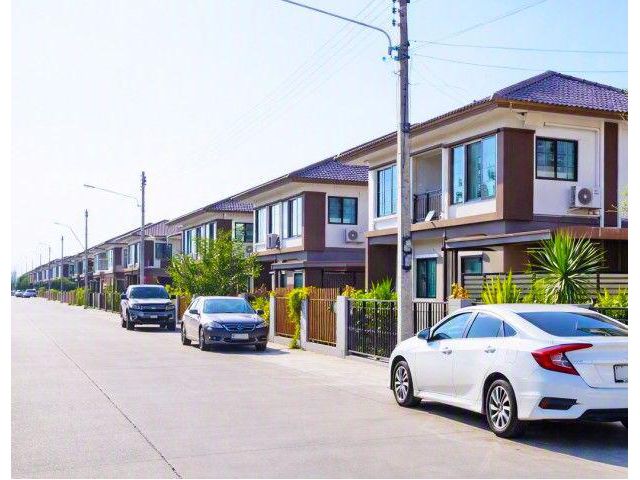 260909sitonisyk ให้เช่า บ้าน วงแหวน-รังสิต คลอง 4 มาร์เก็ตวิลเลจ รังสิต 2.02กม. บ้านแฝด 2 ชั้น 45ตร.ว. 150ตร.ม. 3นอน 2น้