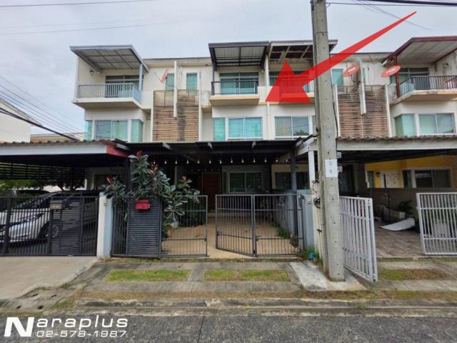 69080468 : ขายทาวน์โฮม 3 ชั้น 3 ห้องนอน โซนหน้าสวน โครงการบ้านใหม่ รามอินทรา-คู้บอน บนที่ดินขนาด 20.6 ตร.ว. คันนายาว กรุ