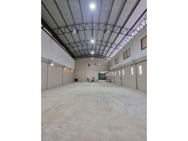 ให้เช่าโกดัง ใกล้ Hinoซุ่นหลี มหาชัย ถ.พระราม2 และ ใกล้ นิคมอุตสาหกรรมสินสาคร ผังสีที่ดิน สีชมพู ถ.พระราม2 ต.โคกขาม อ.เม