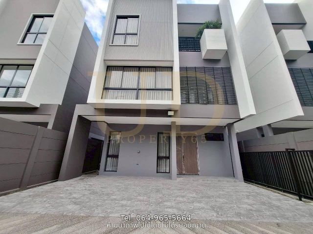 ให้เช่าโฮมออฟฟิศ / บ้านเดี่ยว 3 ชั้น ลาดพร้าว 101