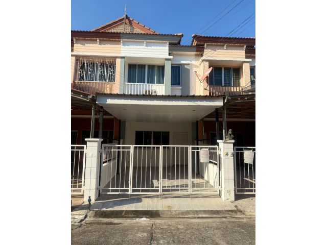 ขายทาวน์เฮ้าส์ 2 ชั้น หมู่บ้านนอร์ทเทิร์นโนวา ทำเลดี เดินทางสะดวก