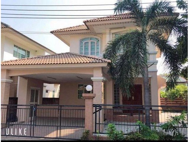 บ้านเดี่ยว 2 ชั้น รามคำแหง118 บ้านปาริชาติ 4 ห้องนอน 1 ห้องนั่งเล่น 2 ห้องน้ำ แอร์ 5 ตัว เครื่องทำน้ำร้อน (RH1593)