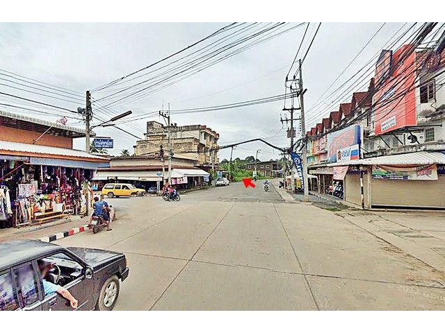 ที่ดินการค้า ติดถนนใหญ่ ในชุมชน ใกล้ตลาด โรงพยาบาล 380ตรว. อ.บ้านไร่ อุทัยธานี 086-301-6161