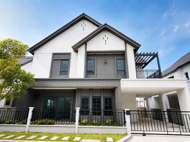 ให้เช่า บ้านเดี่ยว Centro Bangna Phase 2 4 ห้องนอน 5 ห้องน้ำ 300 ตร.ม. Pet Friendly ใกล้ Mega Bangna ราคา 140000 บาท