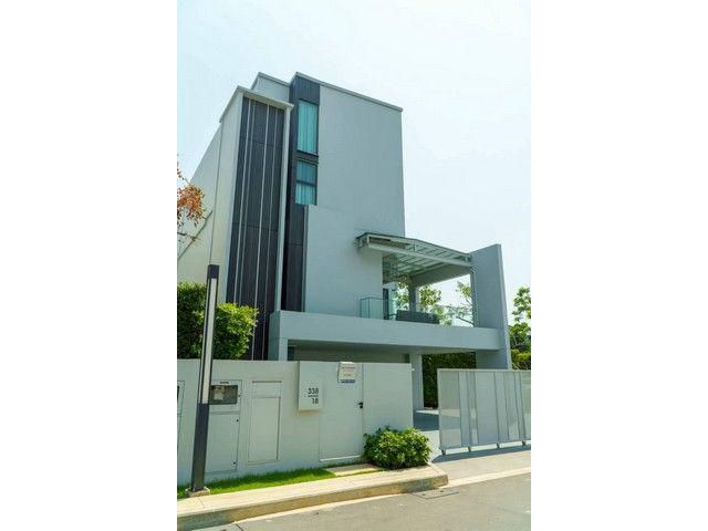 ขาย VIVE Bangna KM 15 บ้านใหม่ Beyond Loft 421 ตร.ม. ที่ดิน 135 ตร.ว. ลิฟต์ส่วนตัว 42 ล้านบาท