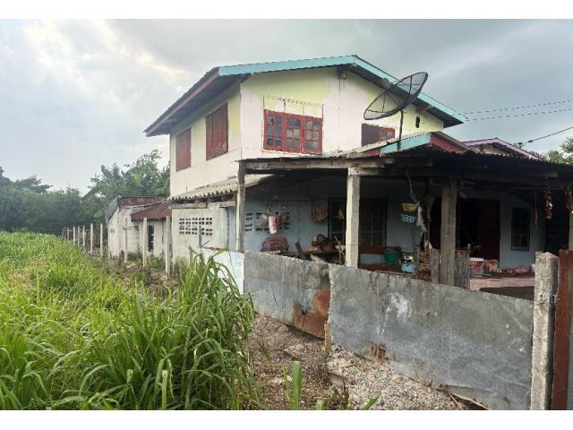 บ้านครึ่งปูน ไม้ 2 ชั้น ห้วยโป่ง โคกสำโรง ลพบุรี