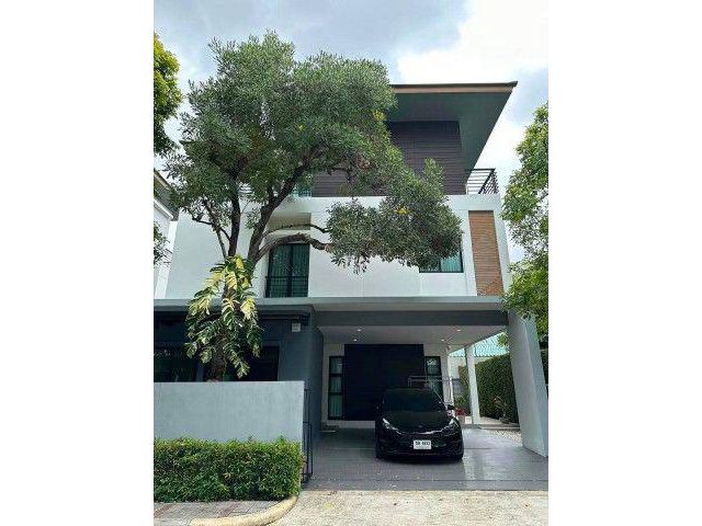 บ้านเดี่ยว 3 ชั้น หลังใหญ่ ทำเลดี – หมู่บ้านลุมพินี สวนหลวง ร.9