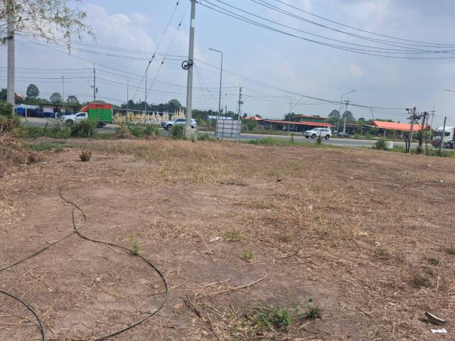ขายที่ดิน 9 ไร่ ติดถนนสุวินทวงศ์ ใกล้สถานีขนส่ง ต.ไม้เค็ด อ.เมือง จ.ปราจีนบุรี