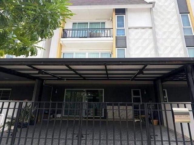 ขายทาวน์โฮม 3 ชั้น หมู่บ้าน ฟลอราติวานนท์ ติดถนนเลี่ยงเมืองนนทบุร