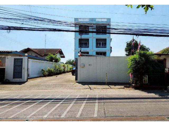 ขายตึกสำนักงาน ติดถนนสวนผัก แขวงตลิ่งชัน เขตตลิ่งชัน กรุงเทพมหานคร