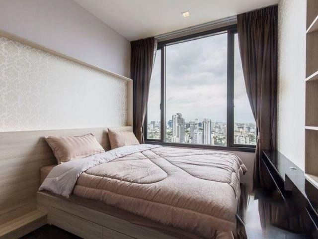 For rent Condo Edge Sukhumvit 23 Fully Furnished (S03-2779)