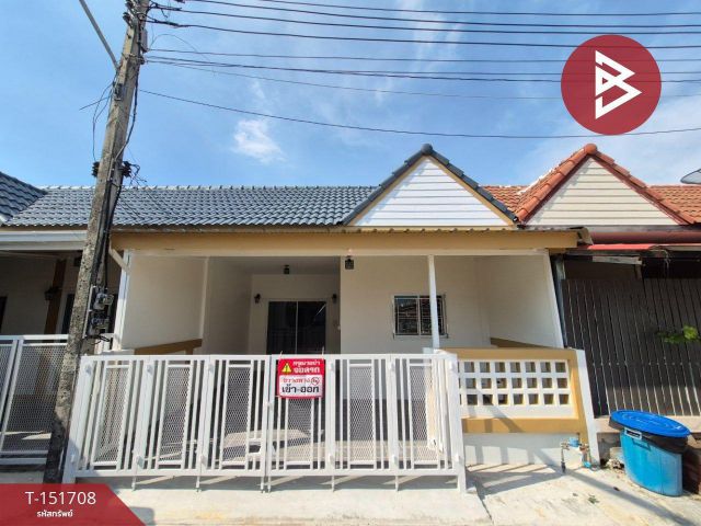 ขายทาวน์เฮ้าส์ หมู่บ้านอรัญญาวิลล์ แพรกษา สมุทรปราการ รีโนเวทใหม่