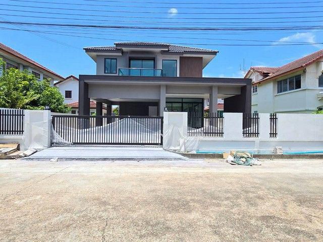 ชลลดา บางบัวทอง-รัตนาธิเบศร์ หลังใหญ่ บ้าน มือสองตกเเต่งใหม่