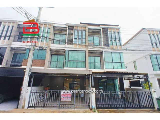 ทาวน์โฮม หมู่บ้าน ไพร์ม เกษตร นวมินทร์ เนื้อที่ 20.6 ตรว. ใกล้ห้างมาร์เก็ตเพลสนวมินทร์ ถนนประดิษฐ์มนูธรรม เขตลาดพร้าว