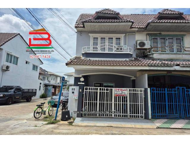 ทาวน์เฮาส์ มนวดี พาร์ค ซอยวัดลาดปลาดุก เนื้อที่ 16 ตรว. ตำบลบางรักพัฒนา อำเภอบางบัวทอง จังหวัดนนทบุรี