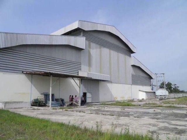 โรงงานพลาสติก อำเภอขาณุวรลักษบุรี กำแพงเพชร ที่ดิน 32 ไร่ ตัวโรงงาน 6,000 ตรม. วางเครื่องจักรขนาดใหญ่ได้ (RK 1174)