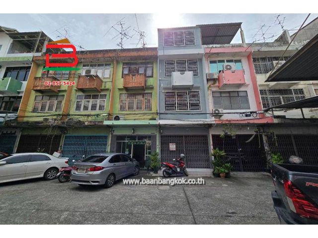 อาคารพาณิชย์ ซอยอุดมสุข 35 เนื้อที่ 14 ตรว. ใกล้ตลาดอุดมสุข ถนนสุขุมวิท แขวงบางนา เขตพระโขนง